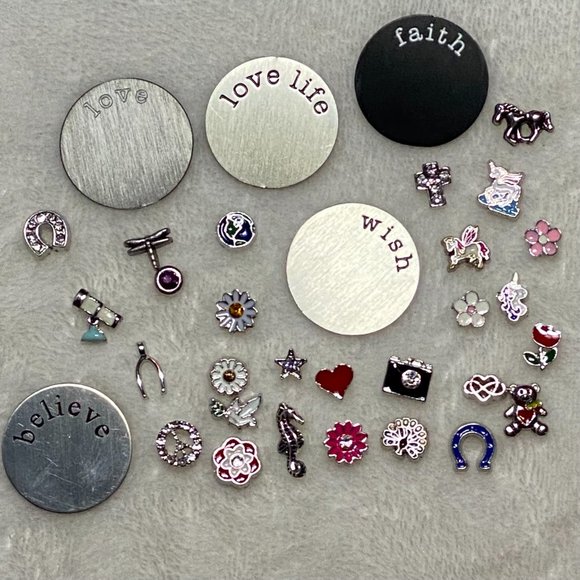 Custom Floating Locket Pendant with Chain - Picture 13 of 14